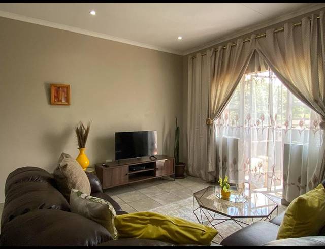 2 BEDROOM APARTMENT FOR SALE IN RUIMSIG